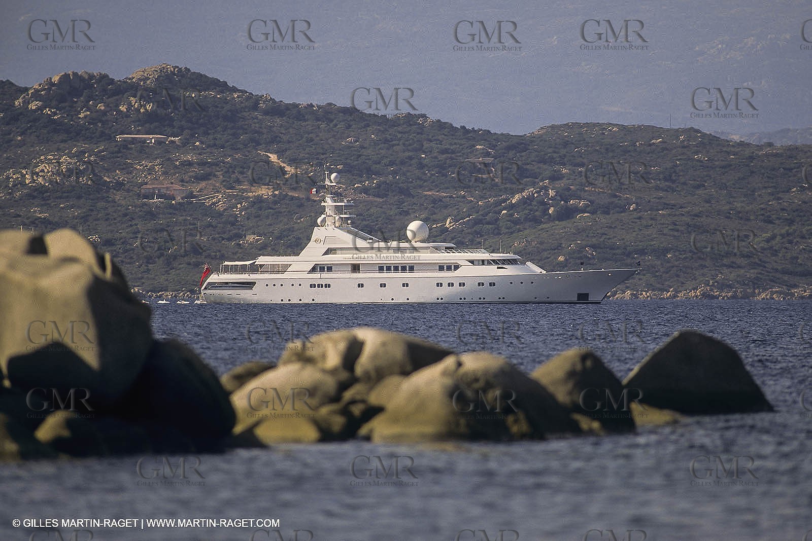 Powerboating, super Yachts