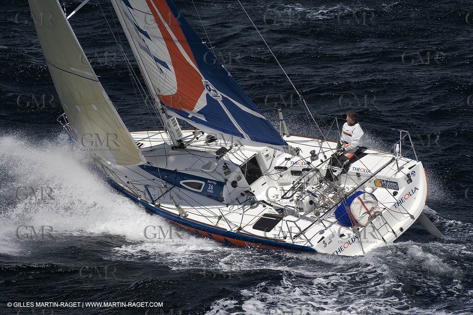 06-26-2007 - FIGARO II - THEOLIA - Skipper : Robert Nagy - Training off Marseille (south France) with strong wind conditions