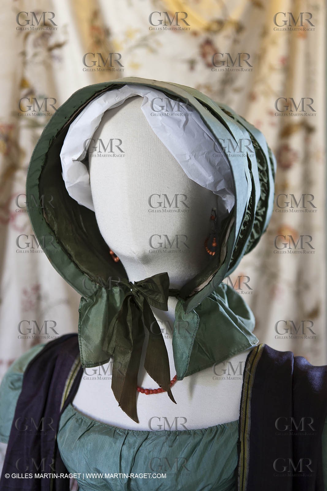 06 07 2012, Toulon (FRA,83), Villa Rozemaine, exhibition 'Fashion Dresses