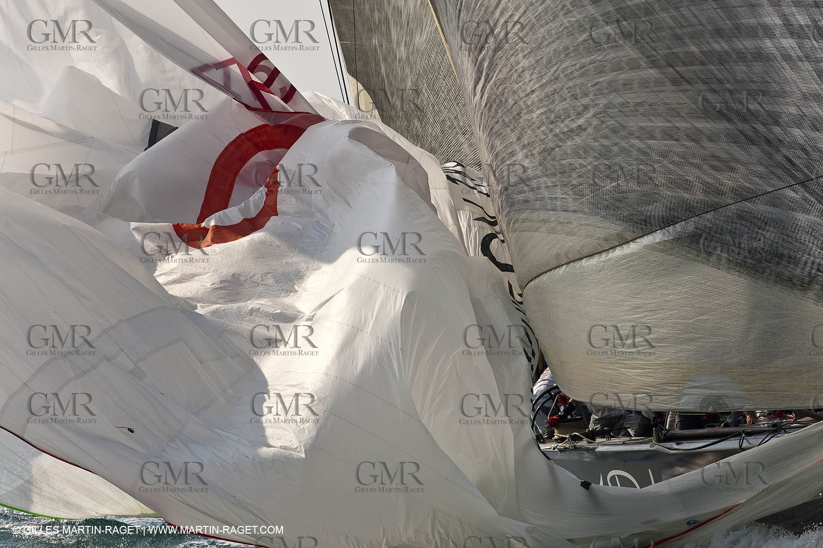 23 11 2010 - Dubai (UAE) - Dubai Louis Vuitton Trophy -  Round 2 - BMW ORACLE Racing Vs Mascalzone Latino