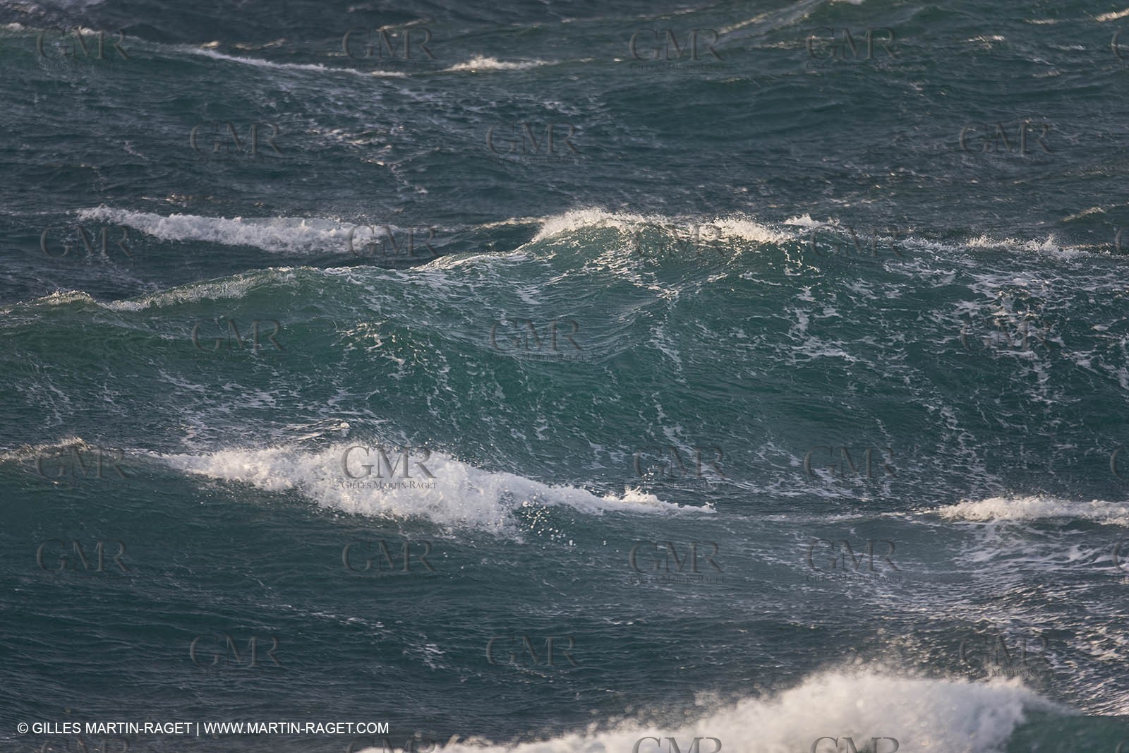 11 03 2009 - Marseille (FRA, 13) - Mistral Gale in south bay