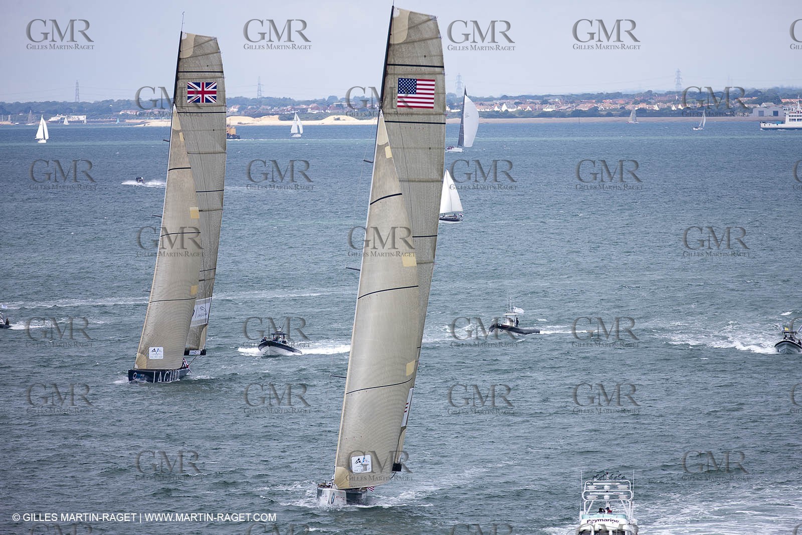 05 08 2010 - Cowes (UK, IOW) - The 1851 Cup -  BMW ORACLE Racing -  - Round The Island Race - Rounding No Man's Land fort.