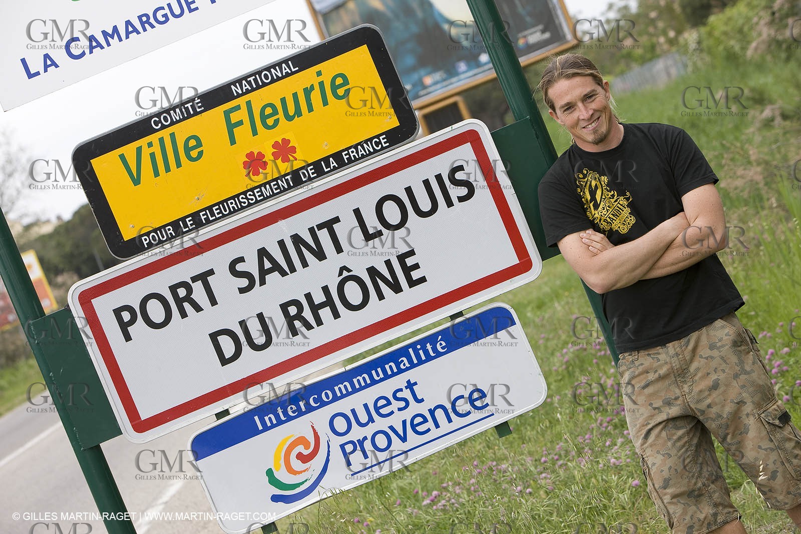 08 05 2008 - Port Saint Louis du Rhône (FRA, 13) - kite surfer Alexandre Caizergues training