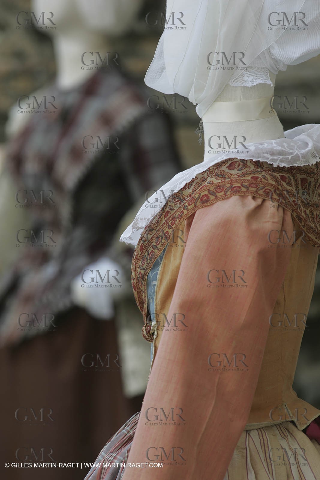 May 2004 - La Tour d'Aigues (FRA, 84) - Old costumes for women of the South exhibition
