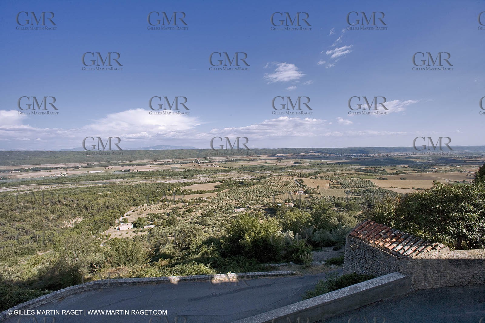 31 08 2007 - Durance valley  (FRA, 04) - Lurs view