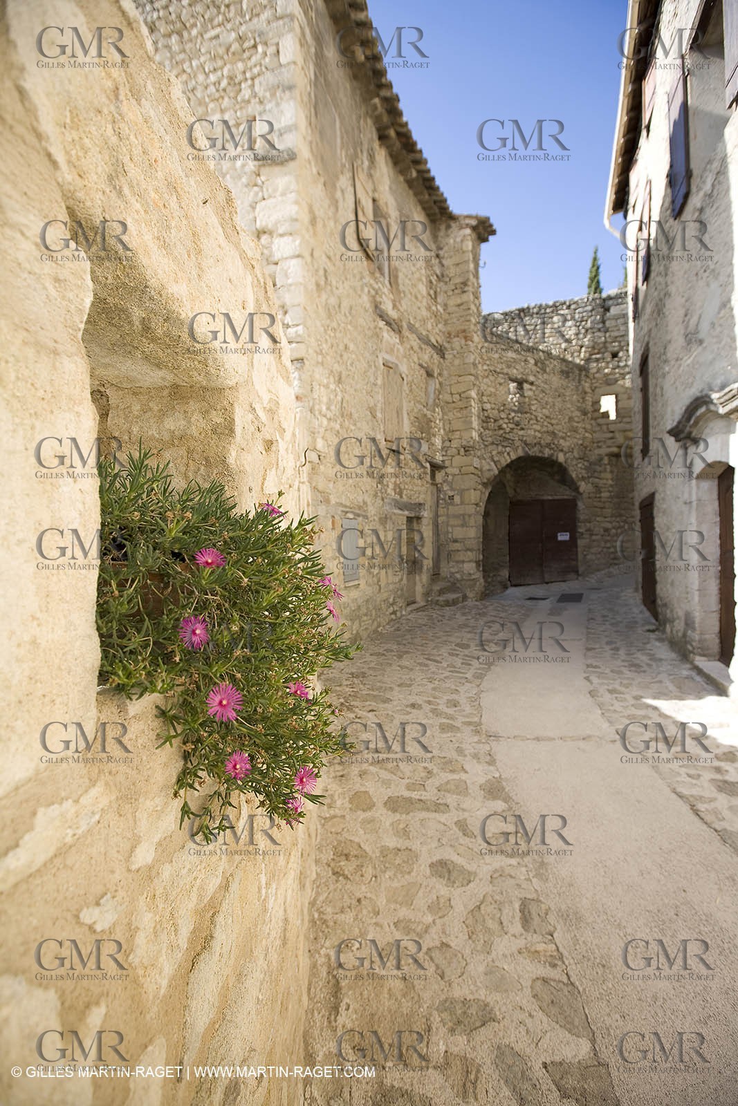 31 08 2007 - Forcalquier surrounds (FRA, 04) - Durance valley - Lurs