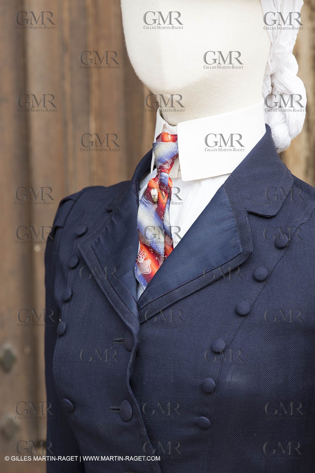 31 10 2013 - Ansouis (FRA,84) - Ansouis castle - Costumes of the exhibit Men costumes