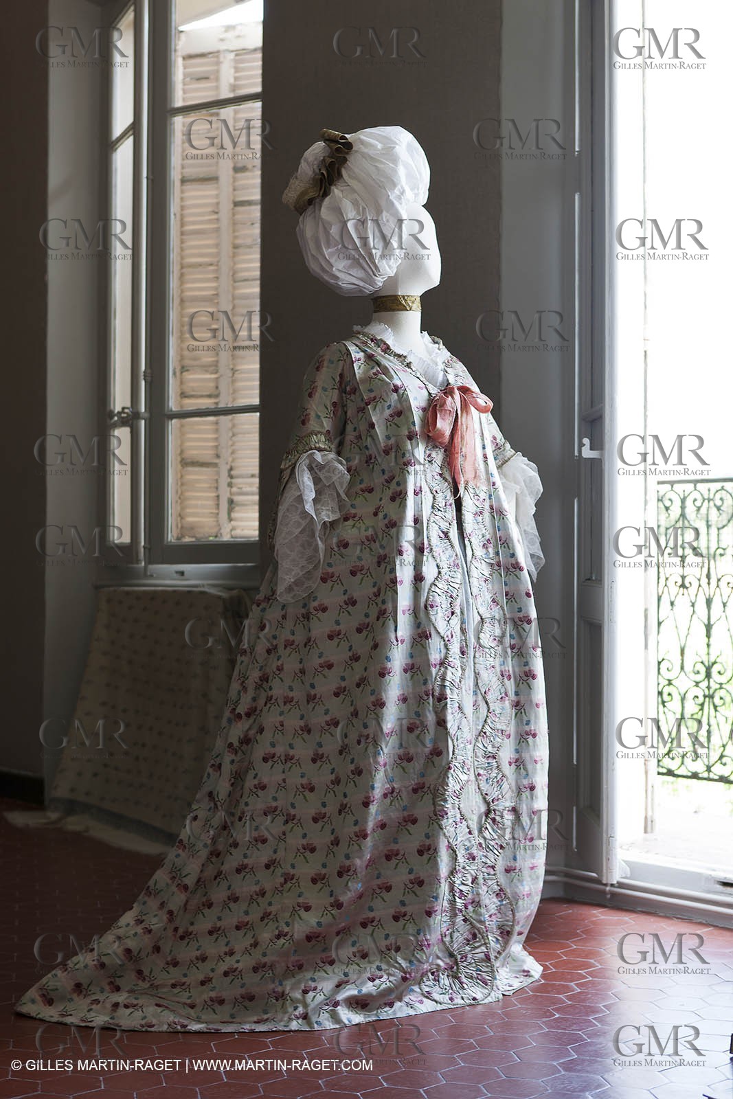 06 07 2012, Toulon (FRA,83), Villa Rozemaine, exhibition 'Fashion Dresses