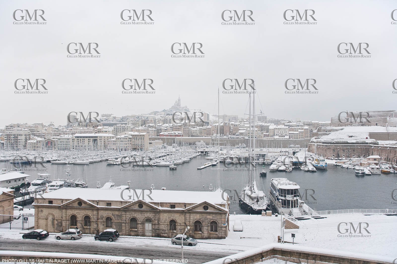 07 01 2009 - Marseille (FRA,13) - Exceptional snow amount on the city