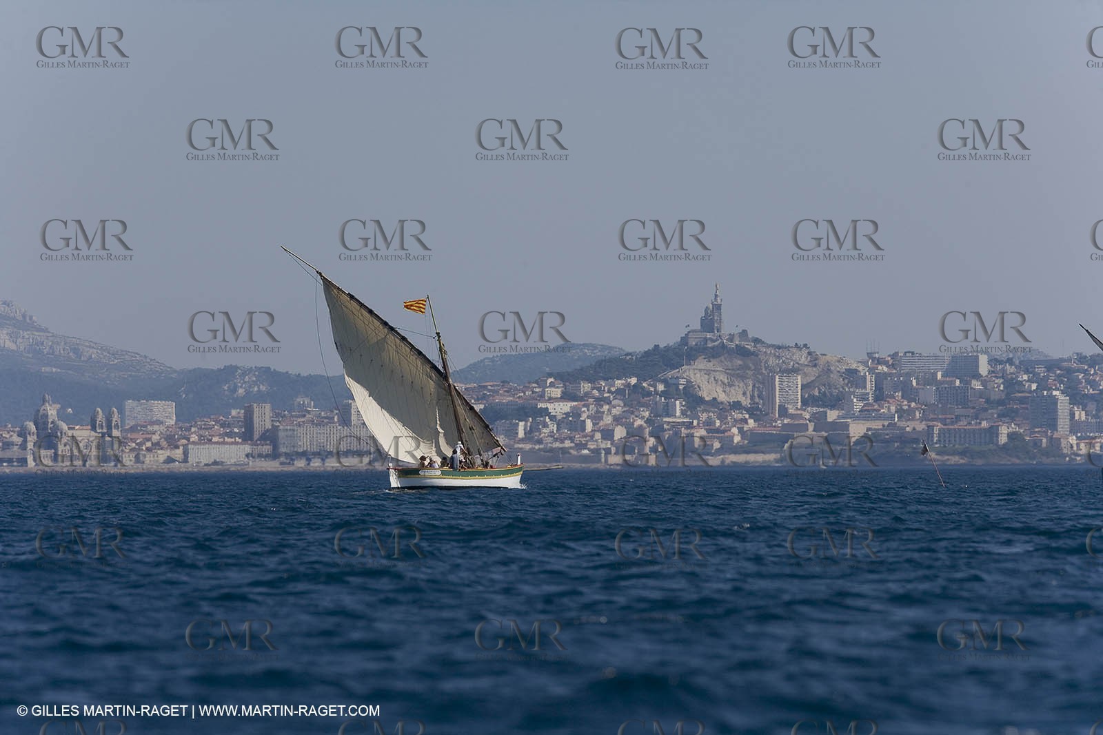 1 09 2007 - Marseille (FRA, 13) - Latin rigs in l'Estaque (Marseille north bay village)