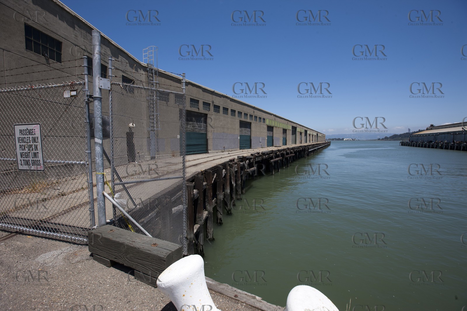 07 06 2011 - San Francisco (USA,CA) - 34th America's Cup - Event sites -  The Piers in their state of origin - Pier 19