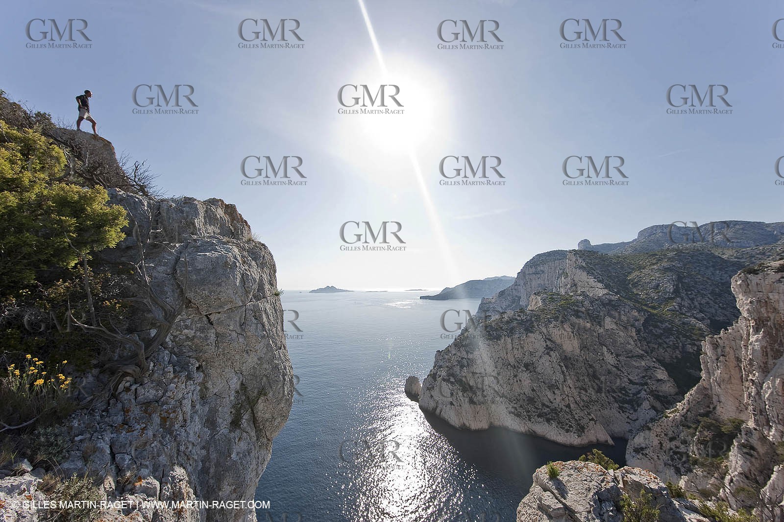 06 05 2009 - Marseille (FRA, 13) - Les Calanques - On Castelviel plateau - Calanque de Loule et falaises du Devenson