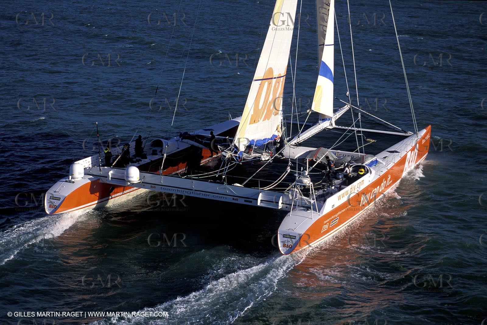 Kingfisher II - Jules Verne Trophy 2002 start - Brest