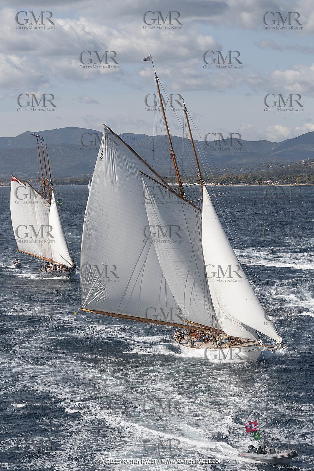 28 09 2022? Saint-Tropez,(FRA,83), Les Voiles de Saint-Tropez 2022 Régate N° 2 poup les modernes, navigation libre pour les grandes goélettes