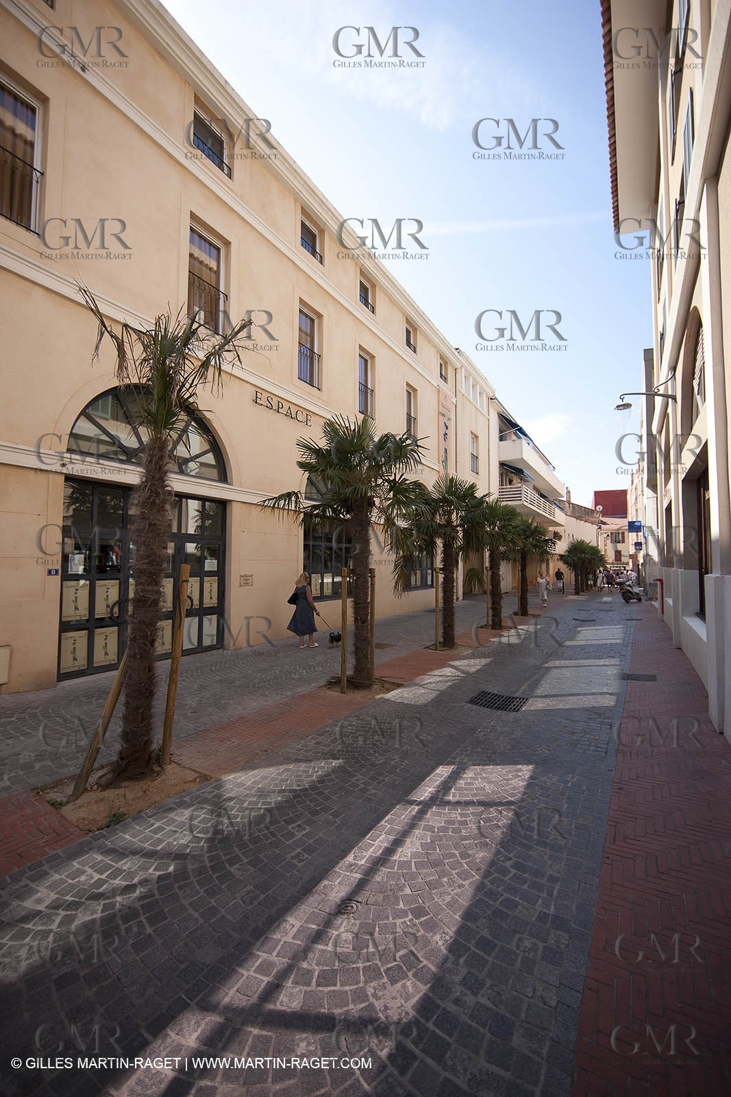 28 07 2009 - Sanary sur mer (FRA,83) - Arnaldi parking - Saint Nazaire area