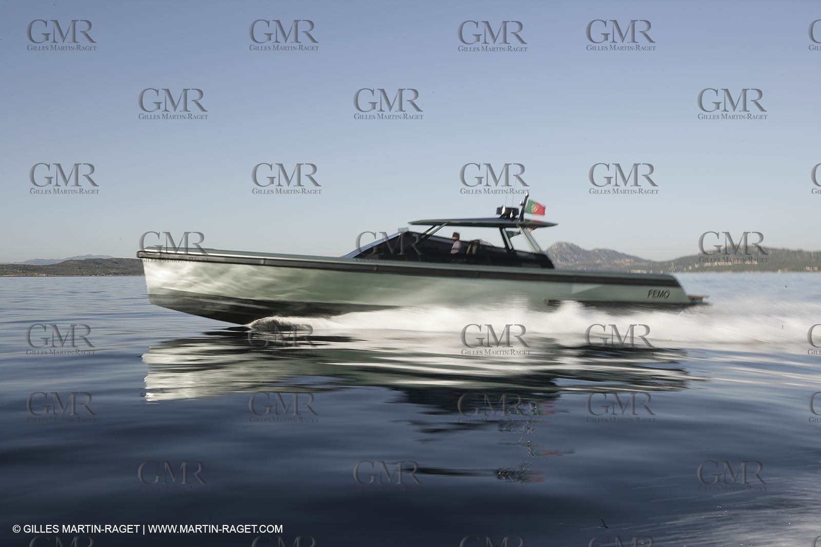 16 07 2007 - Portisco (Italie, Sardaigne) - Wally Power 47, 2007 version