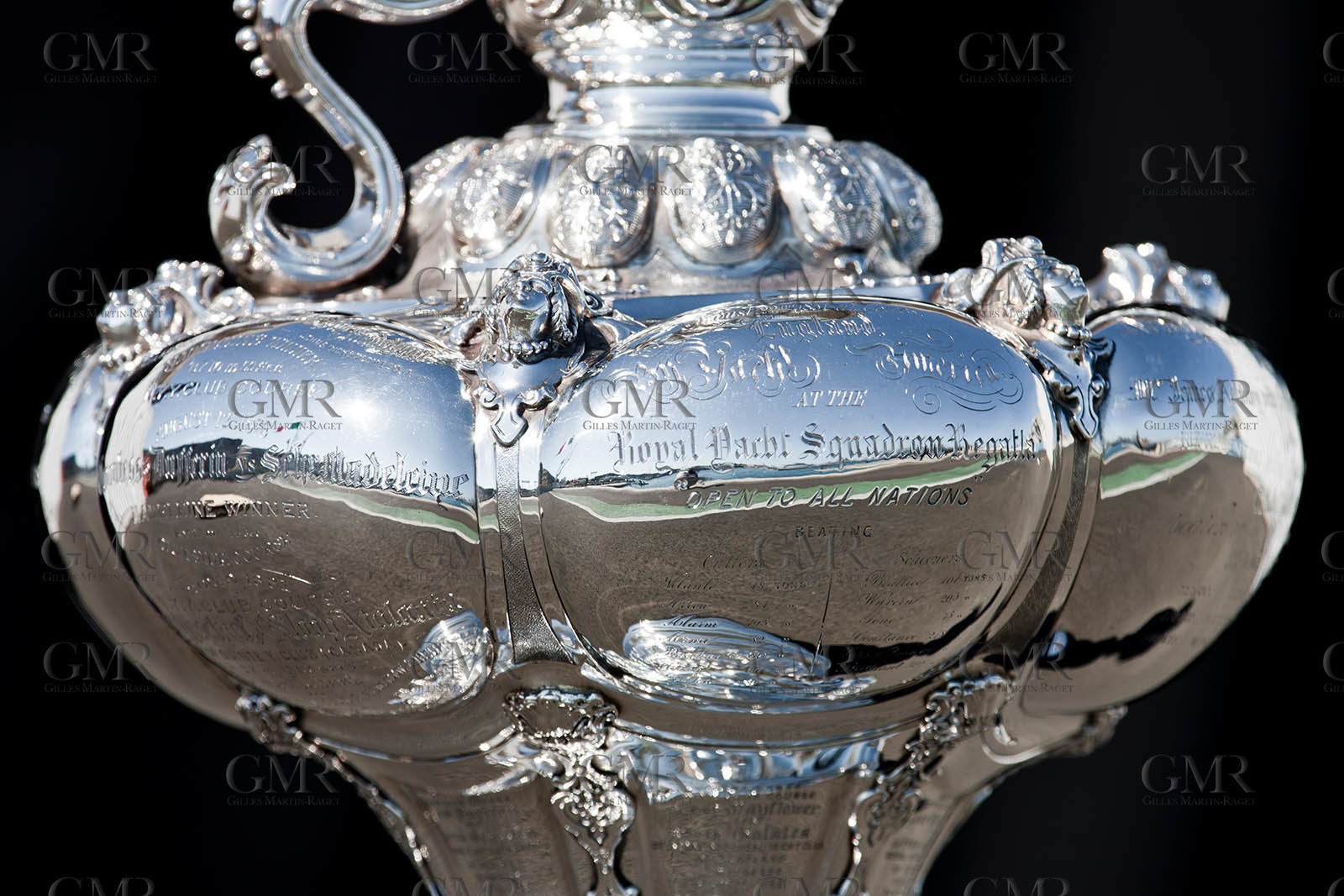 13 09 2010 - Valencia (ESP) - 34th America's Cup - Protocol, year, class announcement press conference