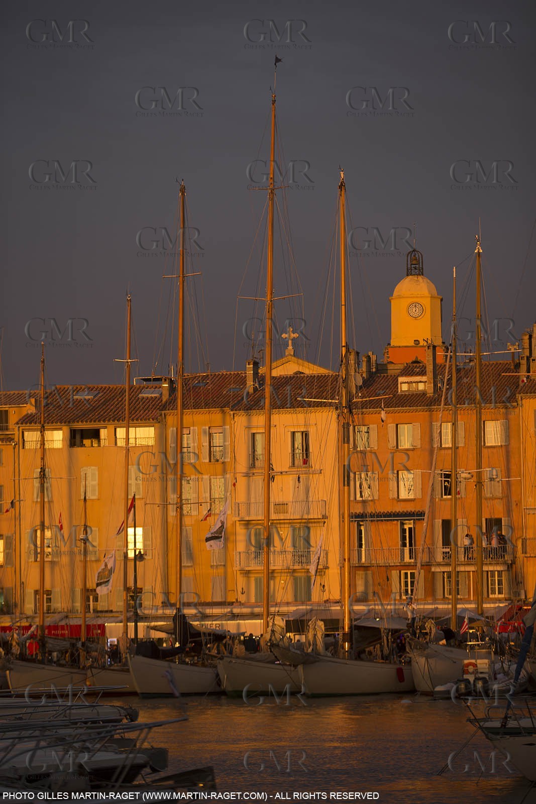 01 10 2025, Saint-Tropez (FRA,83) , Voioes de Saint-Tropez 2015, Day 4, Crew parade