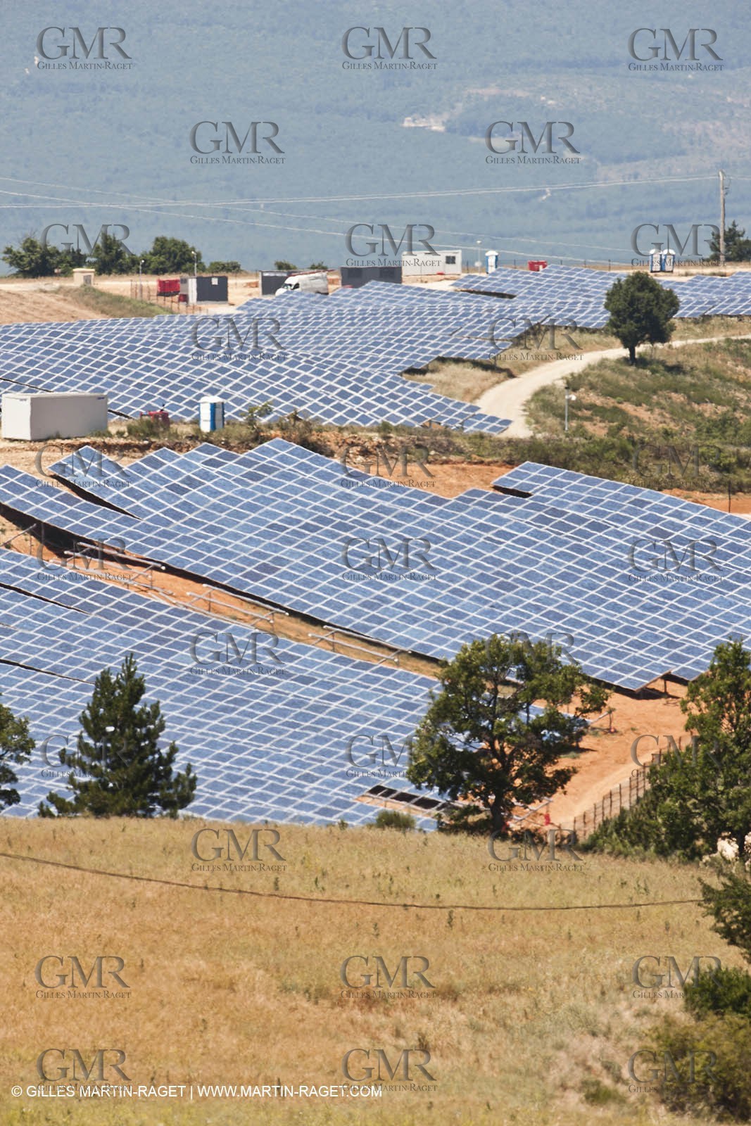 27 06 2011 - Puimichel (FRA, 04) - Solar far des Mées