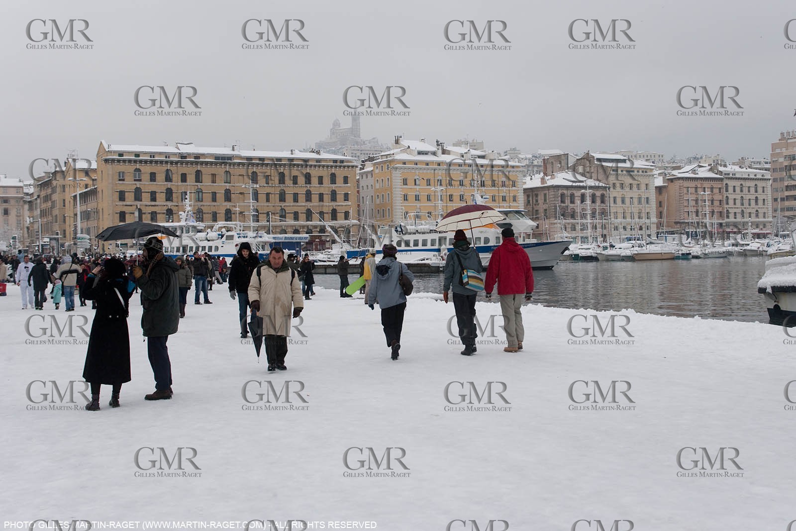 07 01 2009 - Marseille (FRA,13) - Exceptional snow amount on the city