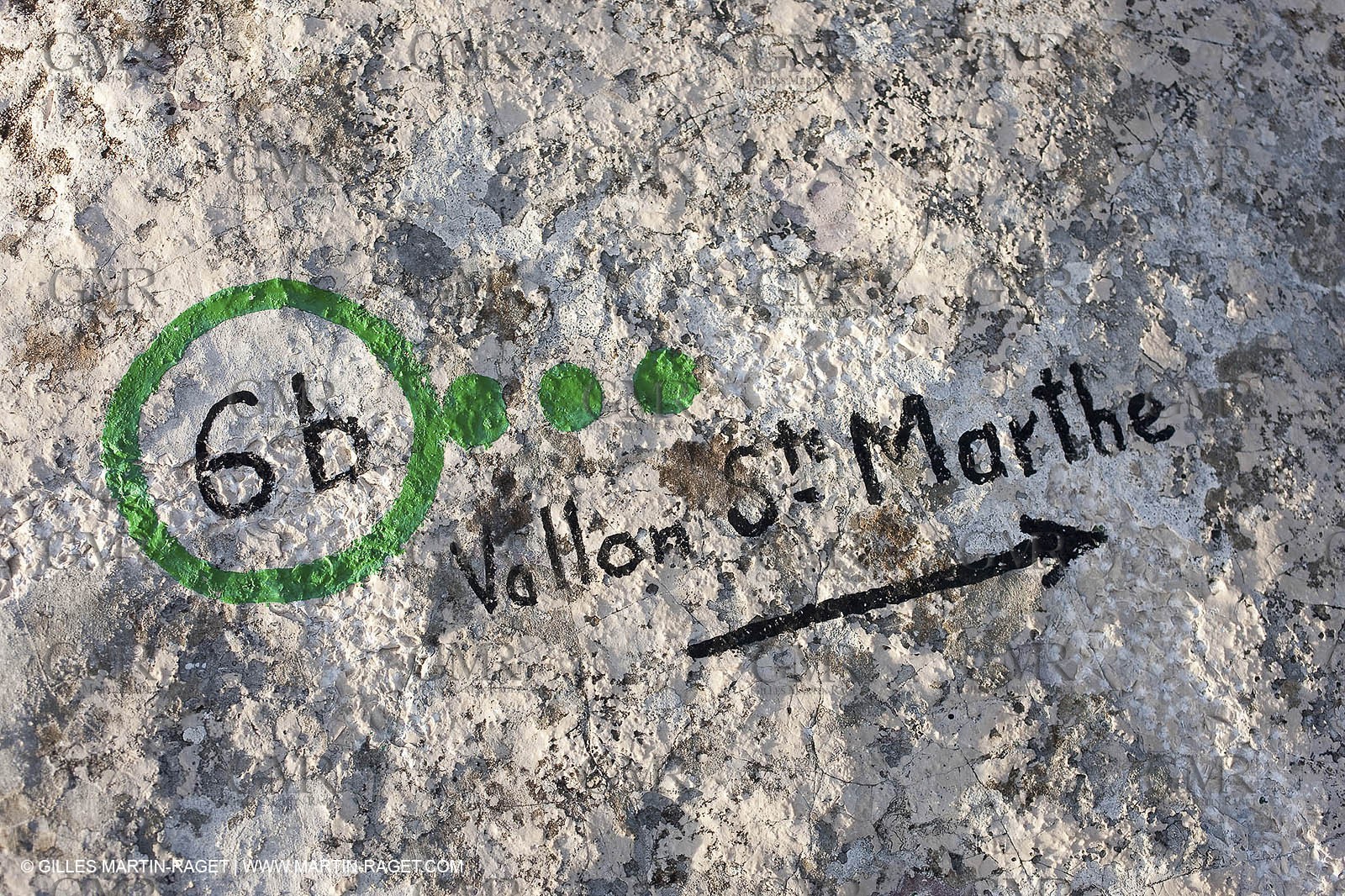 30 04 2009 - Marseille (FRA, 13) - Les Calanques - At the summit of Mount Puget