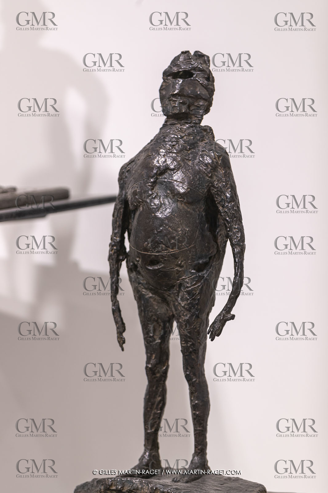 30 10 2023, Montpellier (FRA), oeuvre de Germaine Richier, Exposition Centre Pompidou - Musée Fabre 2023, Le Pentacle, Bronze patiné foncé, Edition HC1, Fondeur : C. Valsuani, Paris, 80 x 36 x 23 cm, Pinault Collection