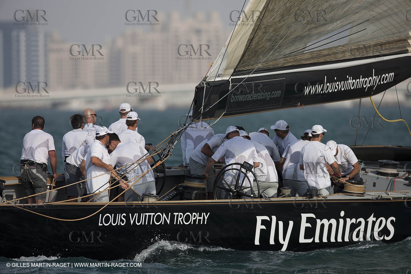 15 11 2010 - Dubai (UAE) - Dubai Louis Vuitton Trophy -  BMW ORACLE Racing Vs Artemis