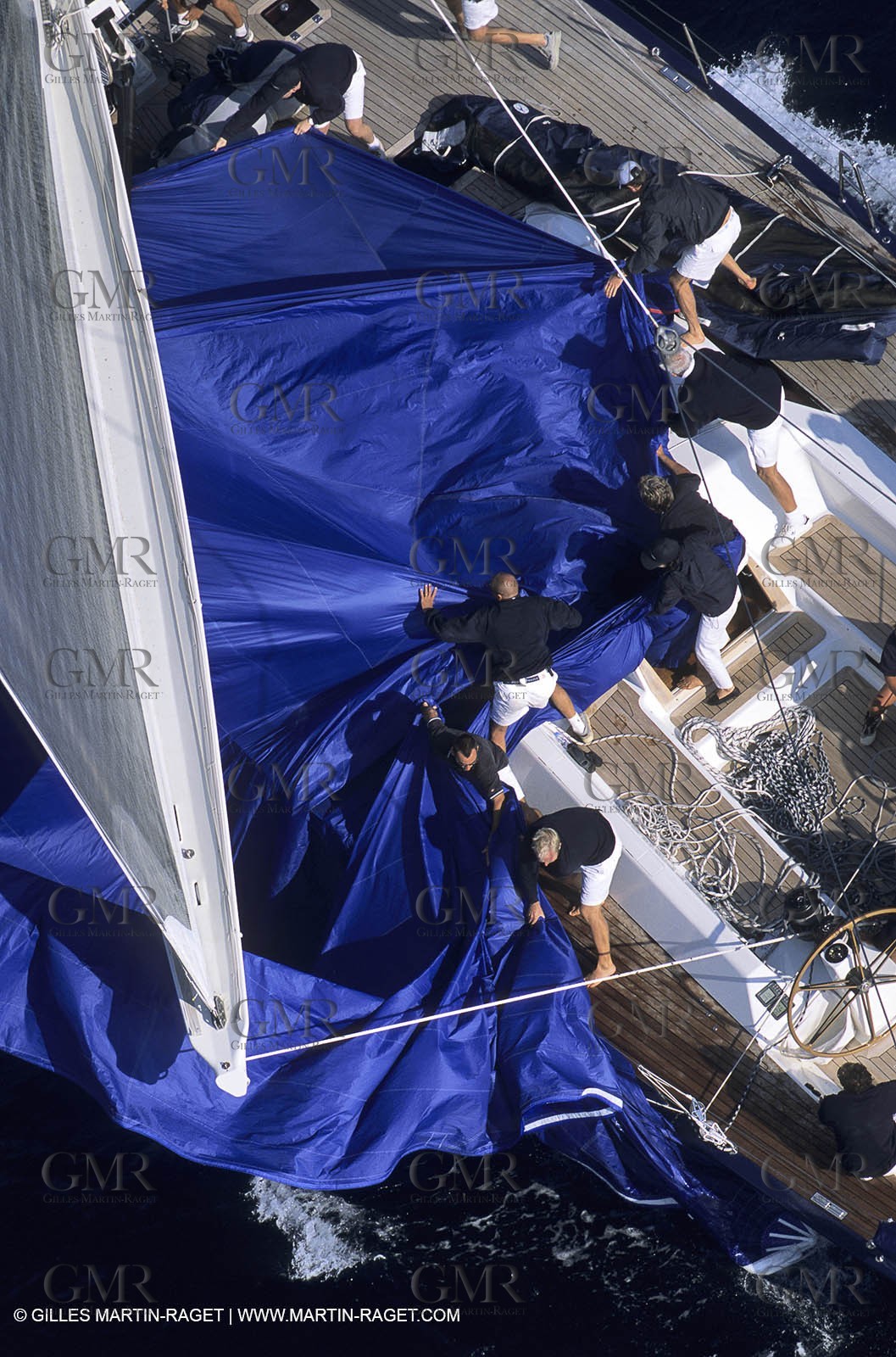 Darkshadow - Wally Yacht - Spinaker drop