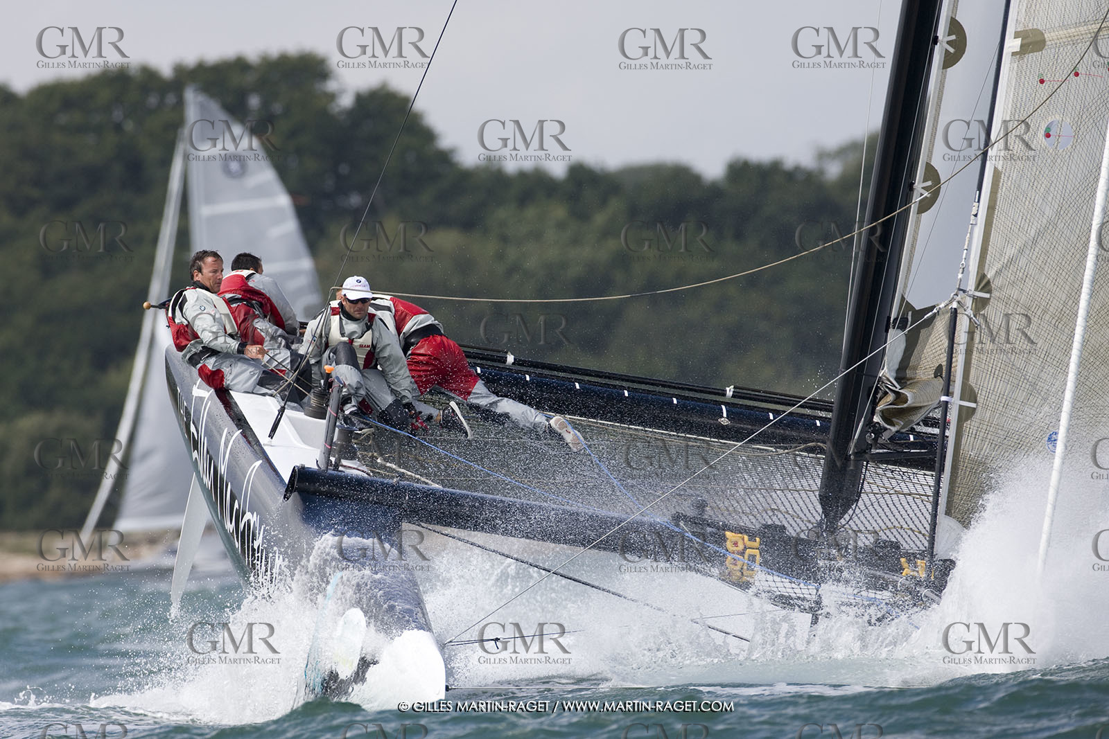 04 08 2008 - Cowes (UK, IOW) - BMW ORACLE Racing - IShare Cup Cowes - Racing Day 3