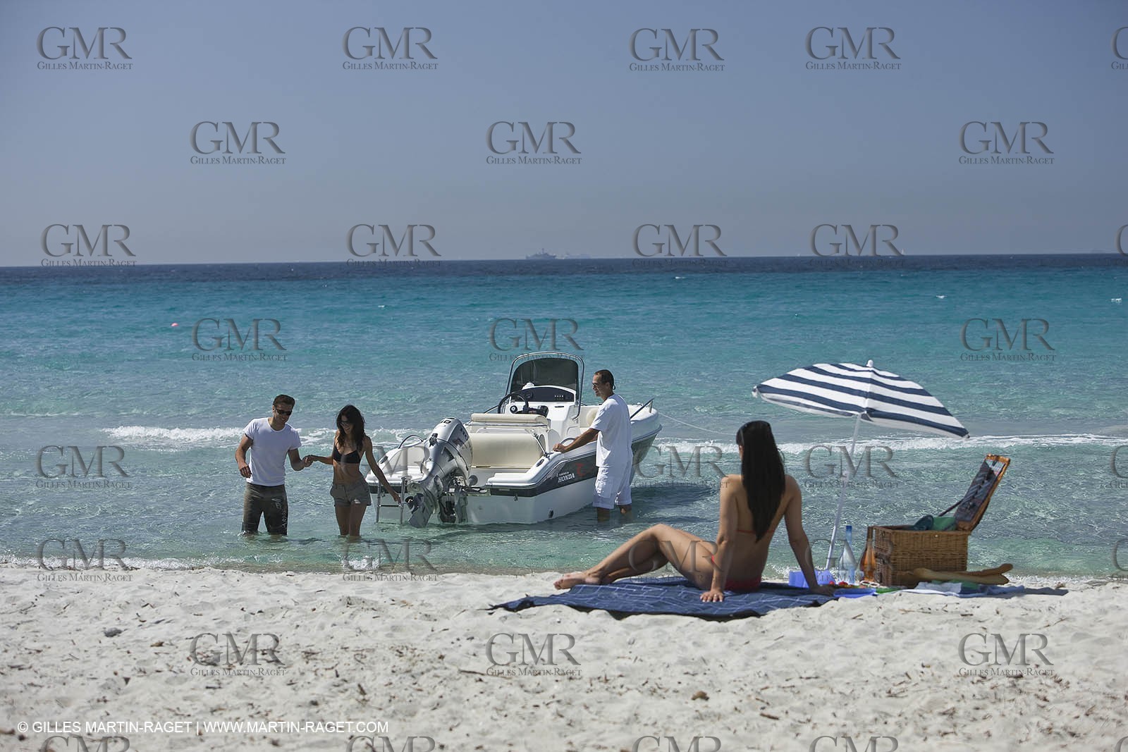 Motor boat mooring