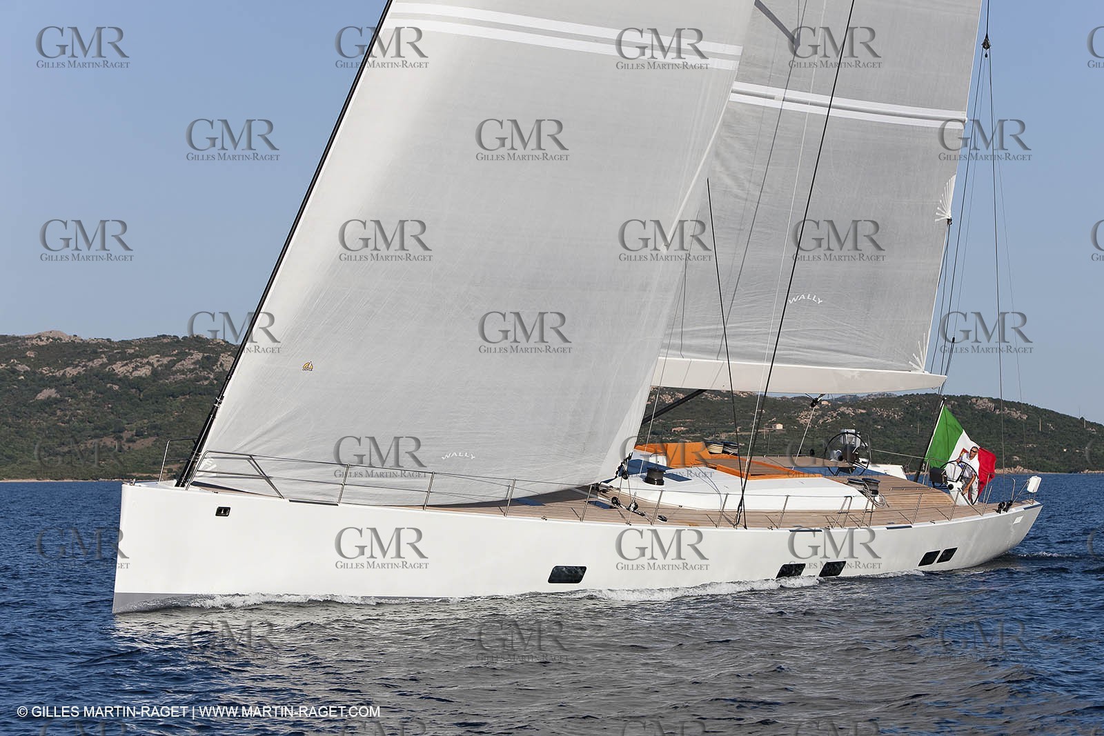 17 06 09 Porto Cervo (ITA, Sardinia) - Wally yachts - Indio 101