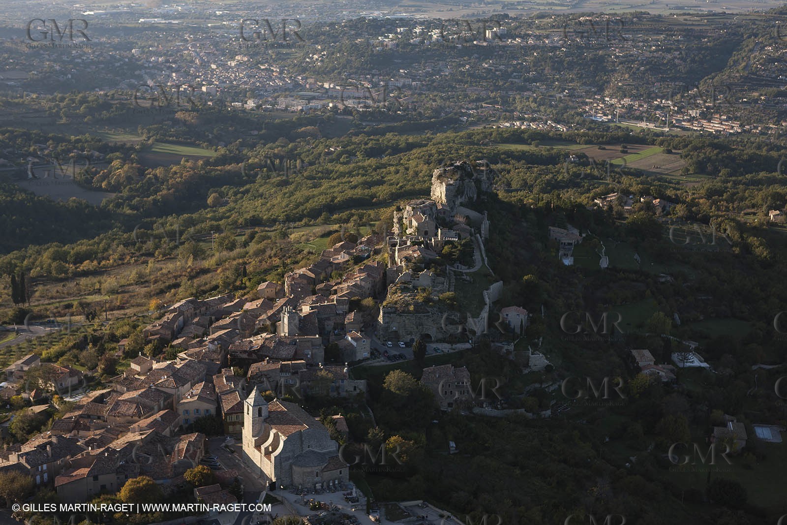 29 10 2012 - Saignon (FRA,84) - Luberon as seen from above