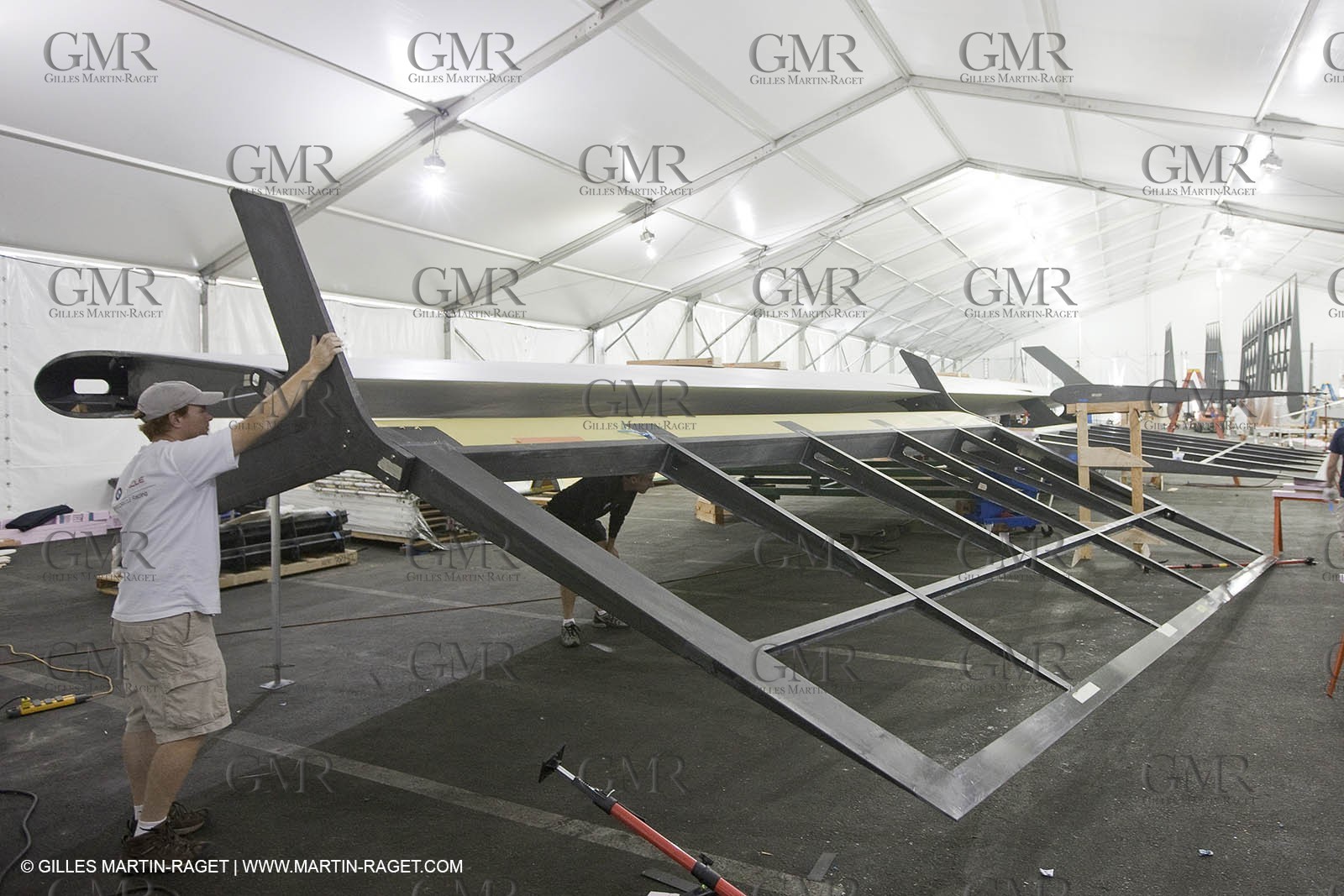 13 10 2009 - San Diego (USA, CA) - 33rd America's Cup - BMW ORACLE Racing - BOR 90 modifications