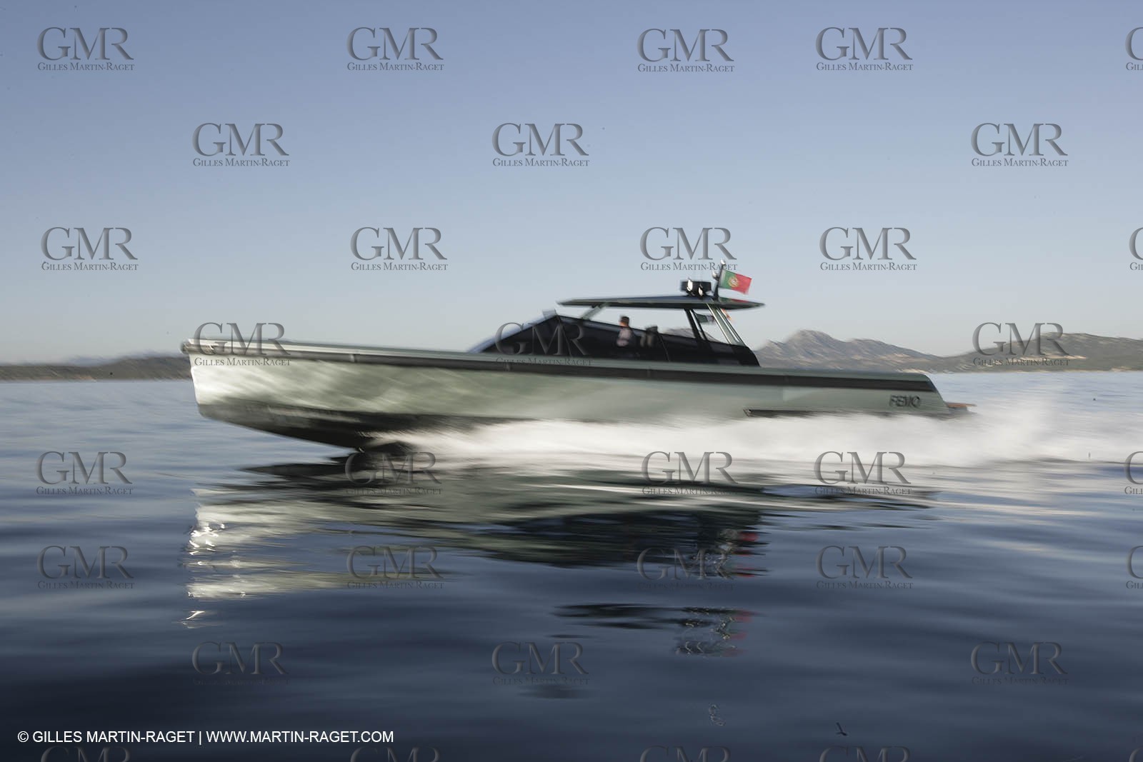 16 07 2007 - Portisco (Italie, Sardaigne) - Wally Power 47, 2007 version