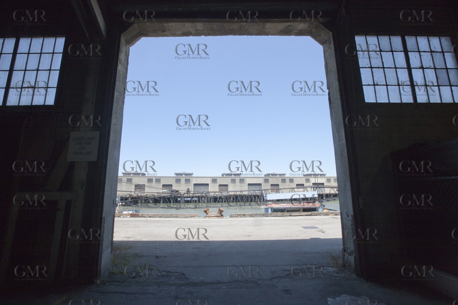 07 06 2011 - San Francisco (USA,CA) - 34th America's Cup - The Piers in their state of origin - Pier 27-29