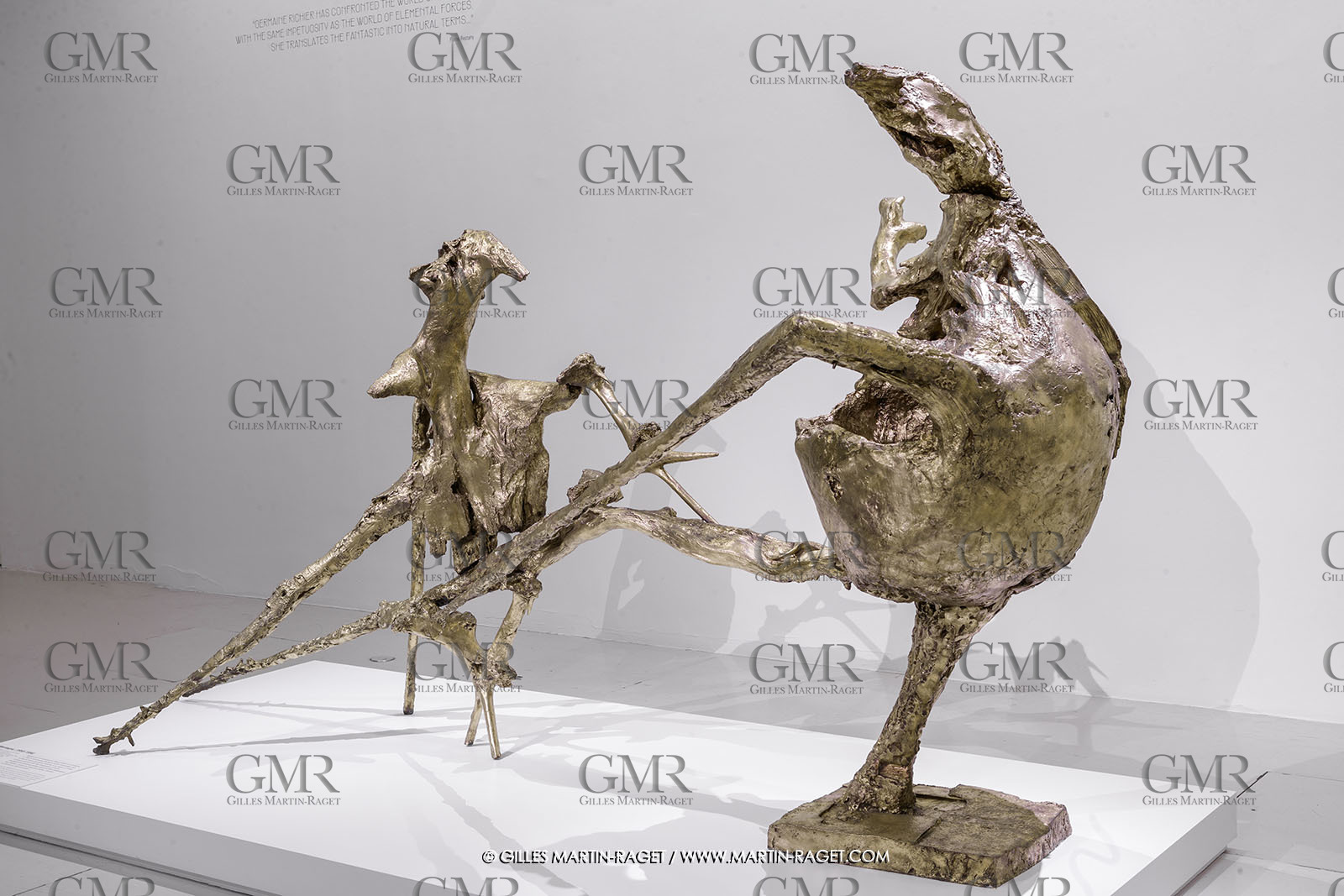 02 05 2023, Paris (FRA), oeuvre de Germaine Richier, Exposition Centre Pompidou 2023,  La Montagne [1955-1956], Bronze naturel nettoyé, Numéroté 1 11, Fondeur : Susse, Paris, 180 x 325 x 125 cm, Centre Pompidou, Musée national d'art moderne, Paris, Achat par commande ed l'état à l'artiste, 1959, attribution 1960, en dépôt à Montpellier, Musée Fabre, 2006