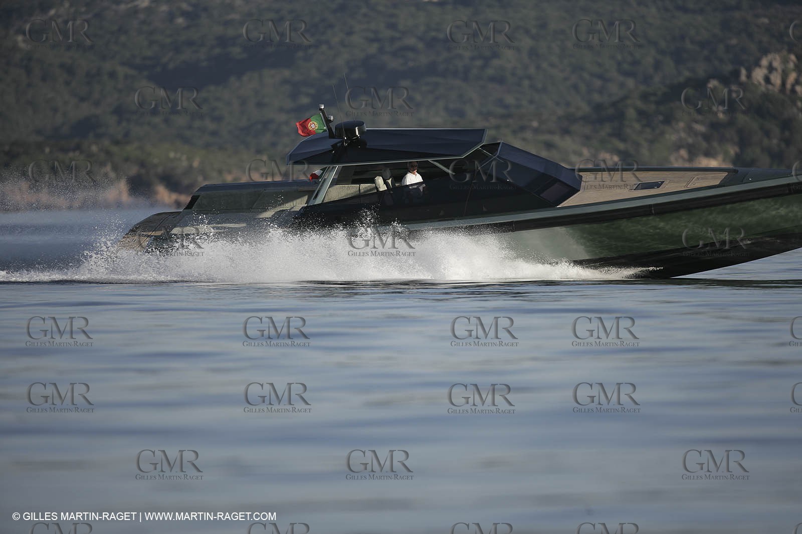 16 07 2007 - Portisco (Italie, Sardaigne) - Wally Power 47, 2007 version