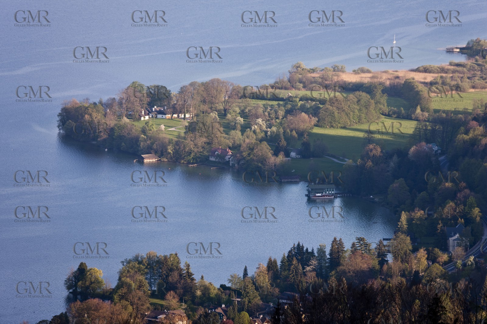 29 04 2010 - Gmunden (Lake Traunsee, Austria) - RC44 World Championship 2010 - BMW ORACLE Racing - Racing Day 1