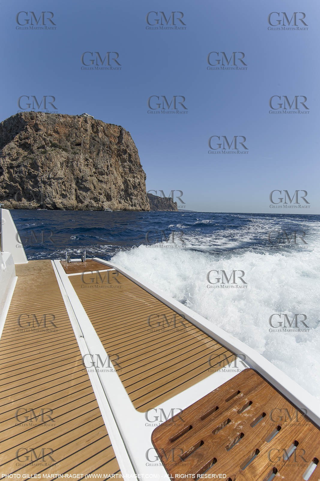 08 04 2015, Andraitx (Isla de Mallorca, Islas Baleares, ESP), Chantier Fountaine-Pajot, Motor Yacht 37