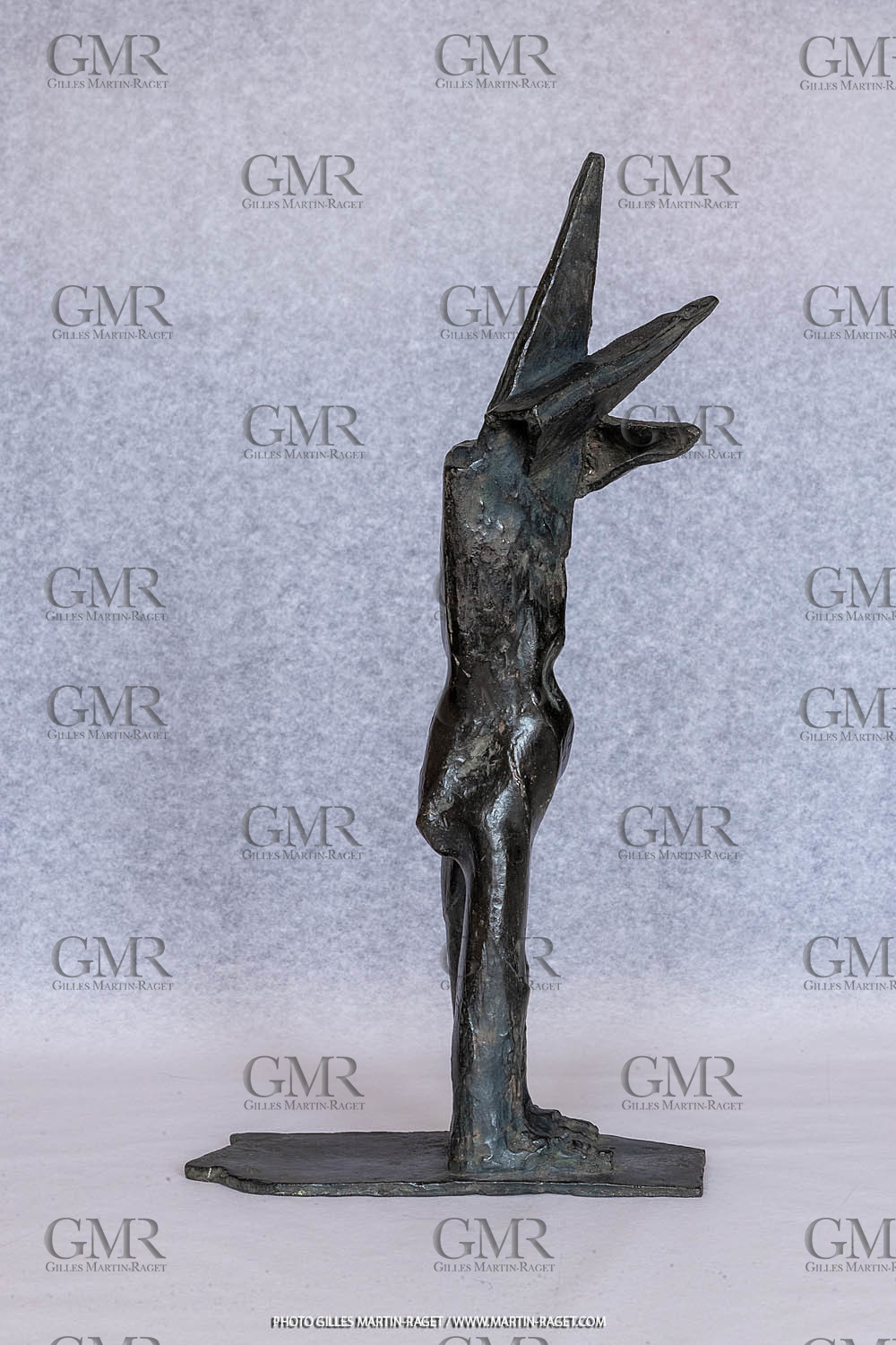 08 01 2023, Marseille (FRA), Oeuvre de Germaine Richier, Guerrier n° 2 1953, Bronze patiné foncé, Fondeur : L.Thinot, Paris, 39 x 9 x 20 cm, Collection particulière