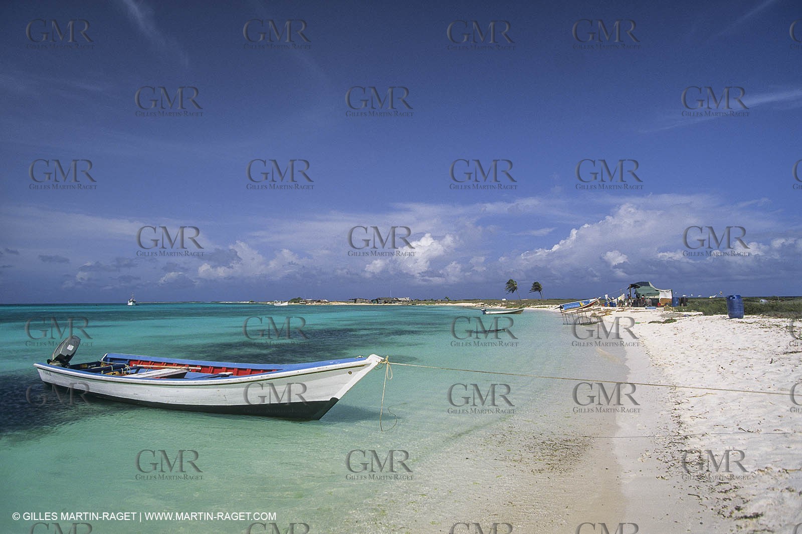 sailing, cruising, monohull at the mooring