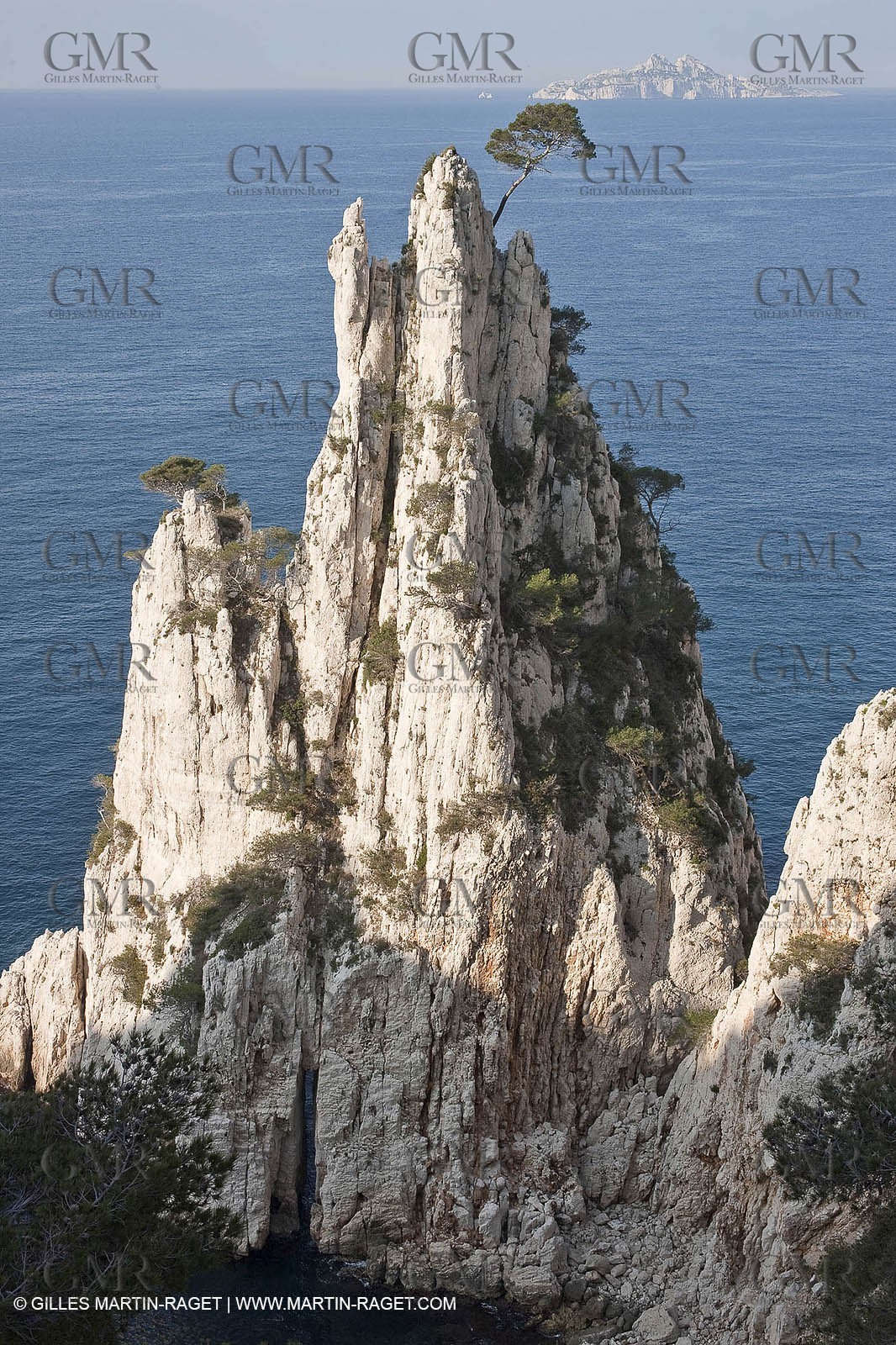 20 03 2009 - Marseille (FRA, 13) - Les Calanques - Pic de l'Eissadon and devenson cliffs