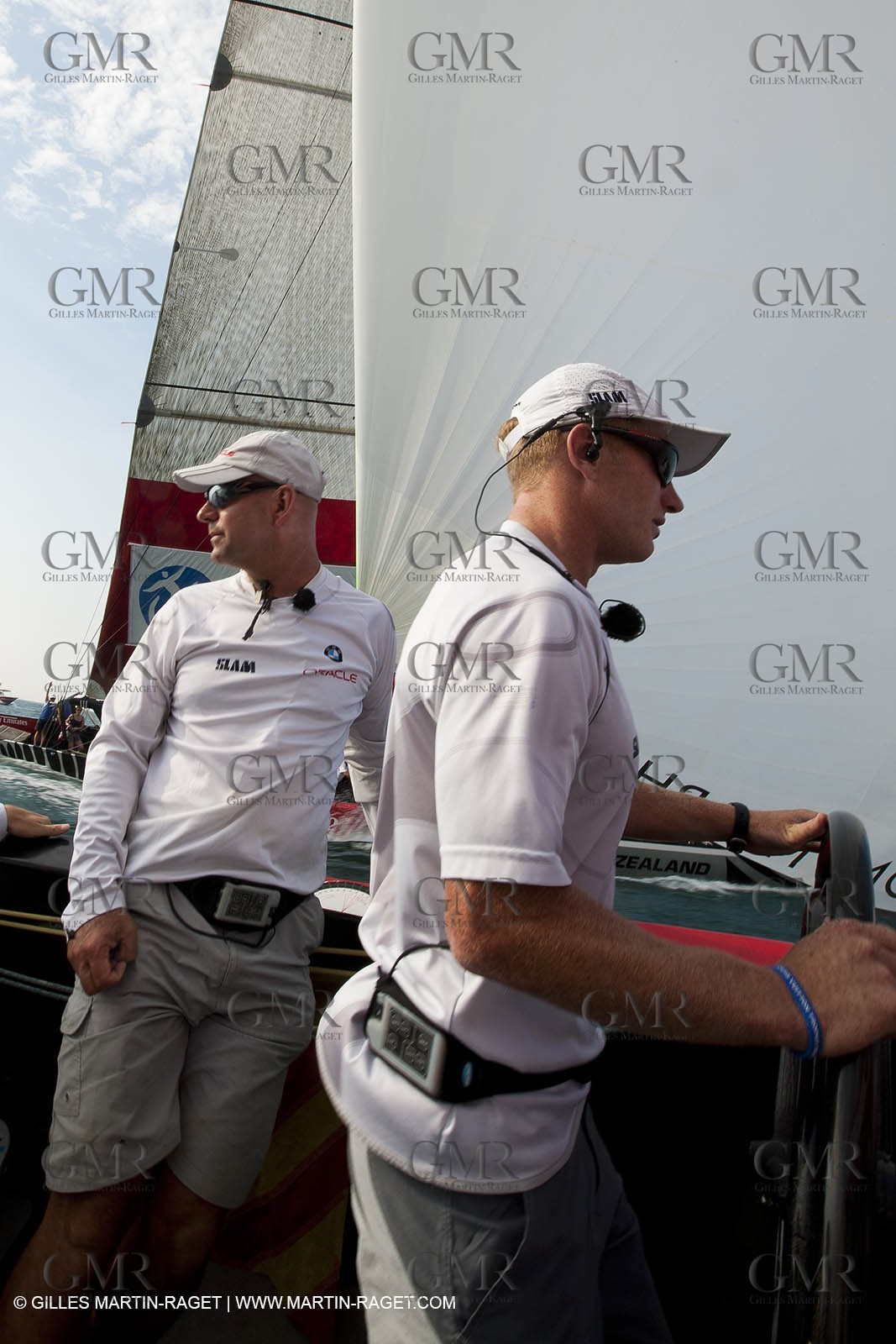 14 11 2010 - Dubai (UAE) - Dubai Louis Vuitton Trophy -  BMW ORACLE Racing - Training - Onboard Vs All 4 one