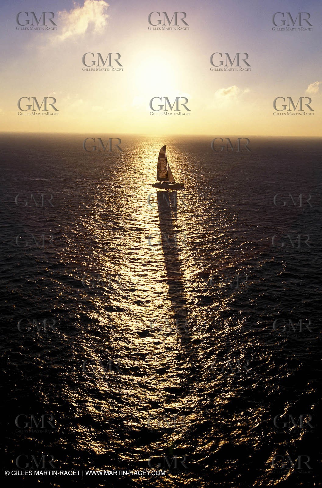 Orange II - 2004 Jules Verne Trophy - Ouessant - first starting line crossing