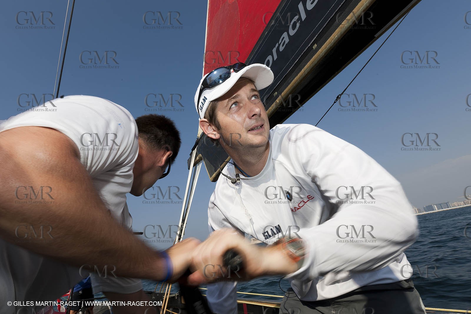 14 11 2010 - Dubai (UAE) - Dubai Louis Vuitton Trophy -  BMW ORACLE Racing - Training - Onboard Vs All 4 one