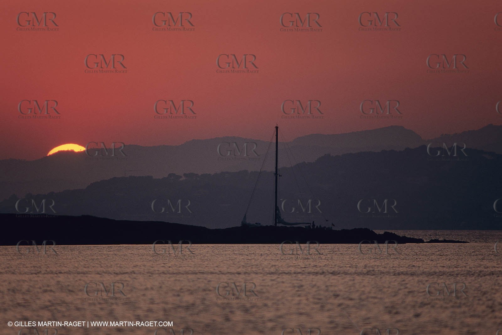 sailing, cruising, monohull at the mooring