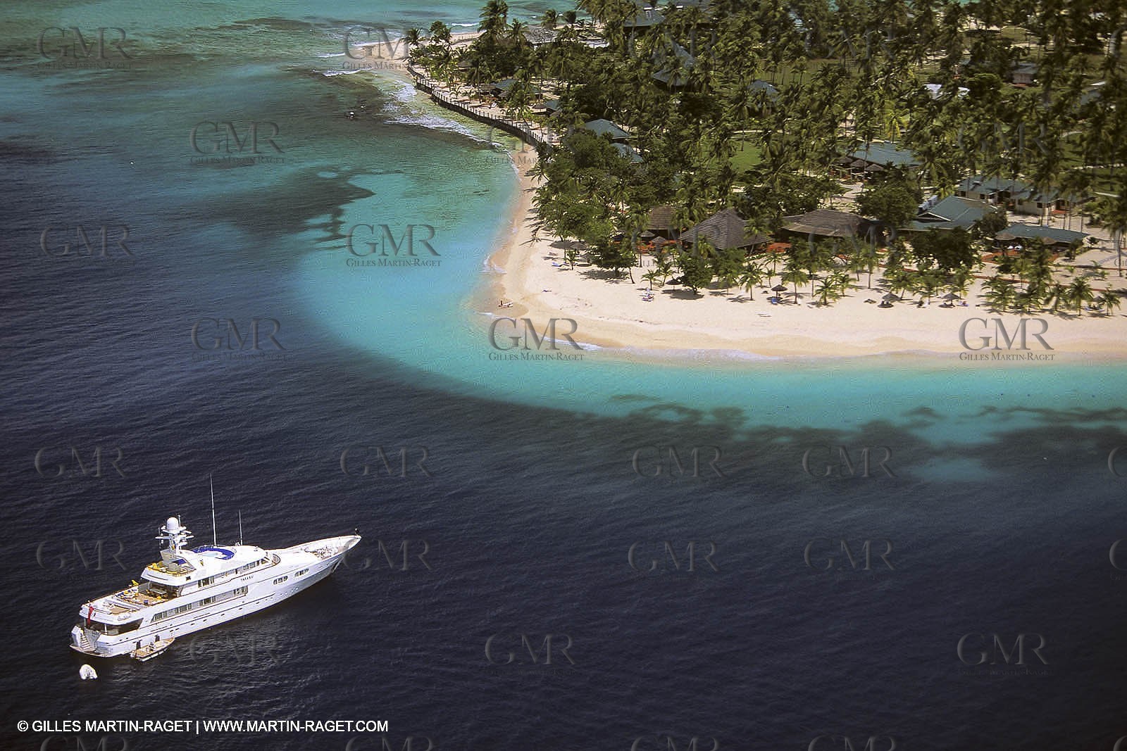 Palm Island Motoryachts - SUPER YACHTS