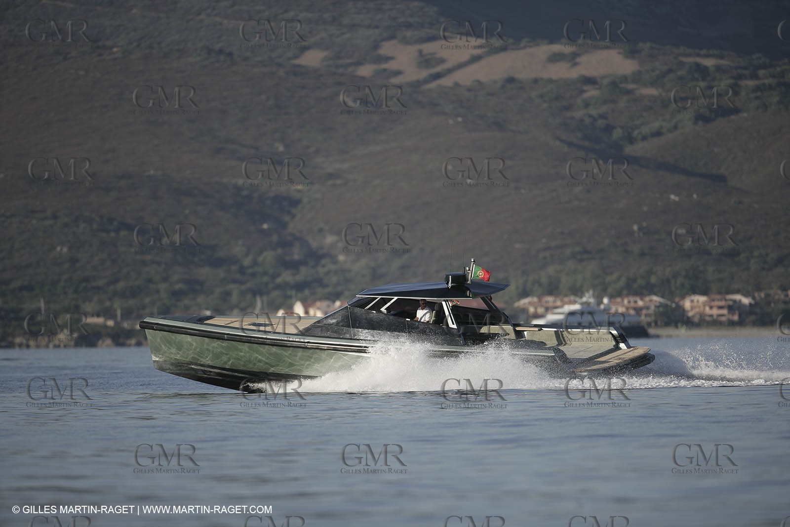 16 07 2007 - Portisco (Italie, Sardaigne) - Wally Power 47, 2007 version