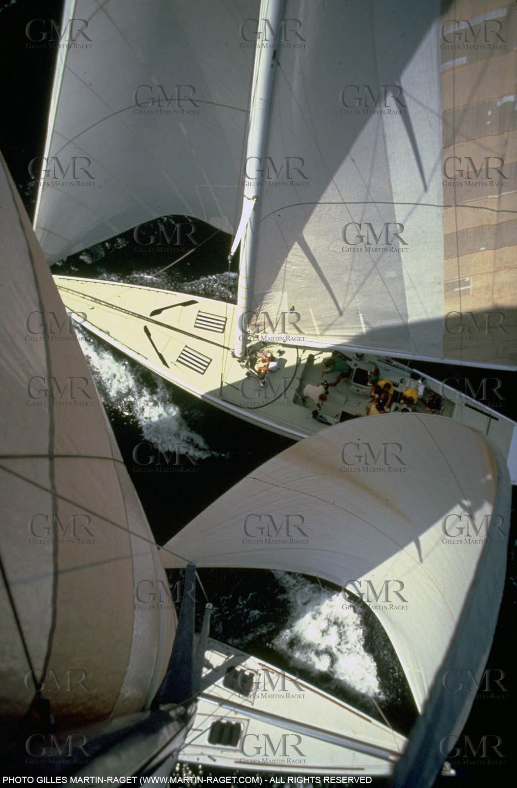Newport 1983, Training start between France 3 and Australia II (top)