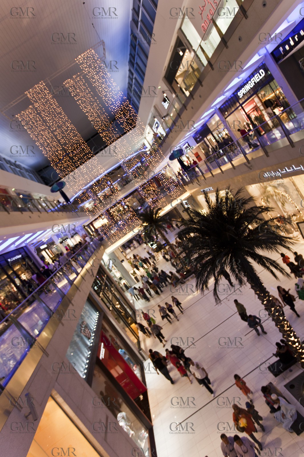 21 11 2010 - Dubai (UAE) - Dubai - The Mall